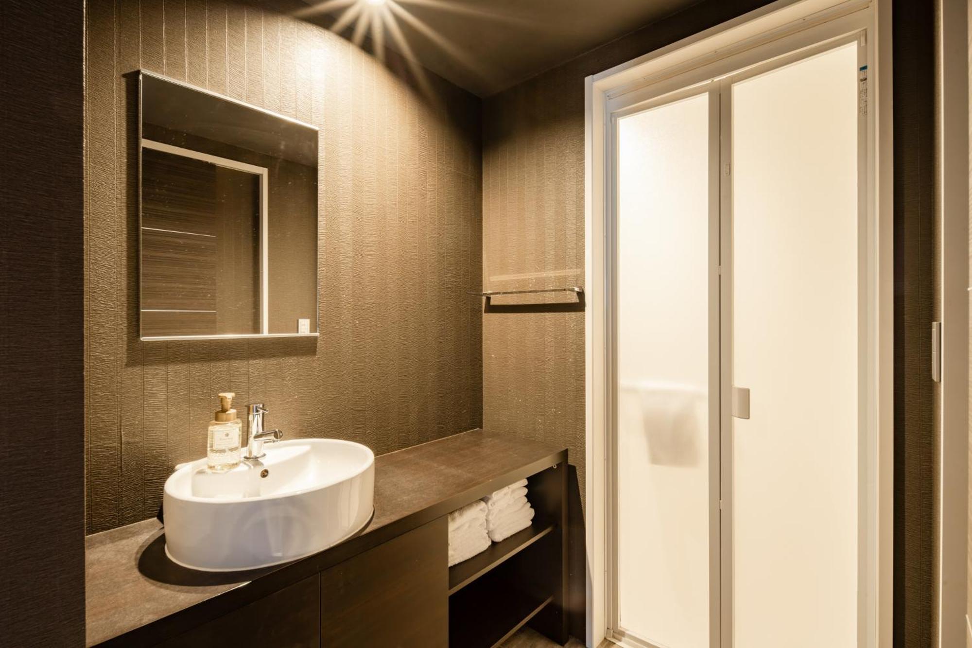 Grand Base Moji Nagomi Aparthotel Kitakyushu Bagian luar foto
